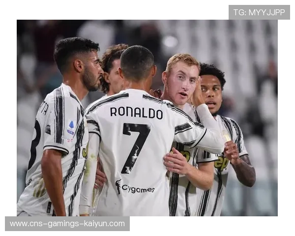 尤文图斯后防线迎回稳健者 尤文图斯后防线迎回稳健者